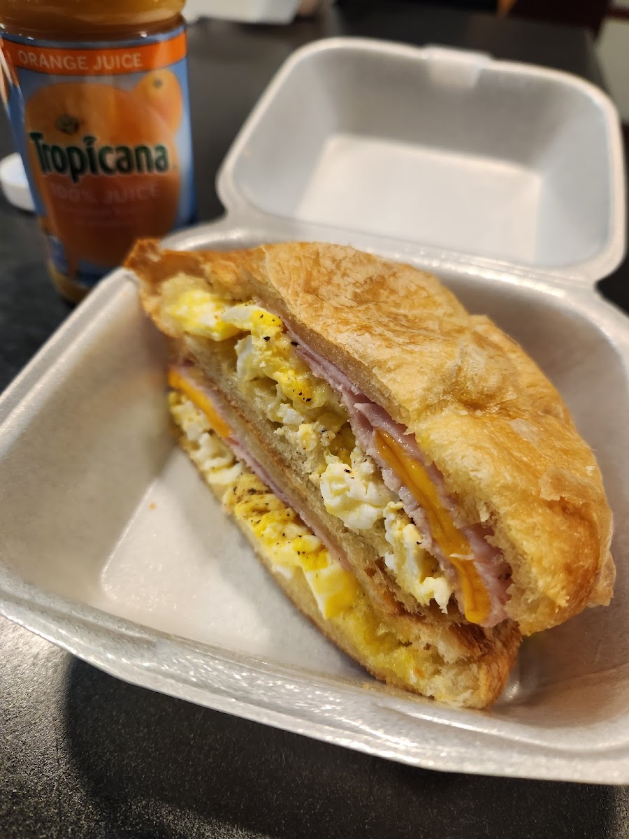 Founders Square Deli-4