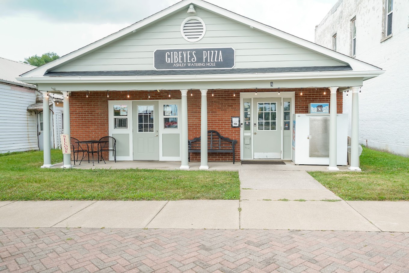 Gibeye's Pizza & Pub-2