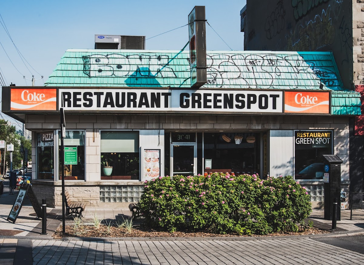 Greenspot Restaurant - Smoked Meat - Breakfast - Burgers-3